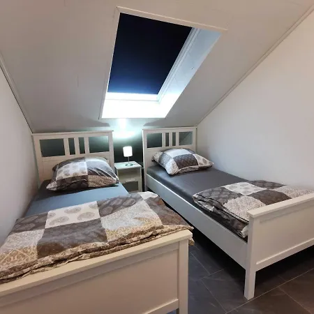 Отель Natura Ferienhauser Am Holter Hammrich 95153 Rhauderfehn