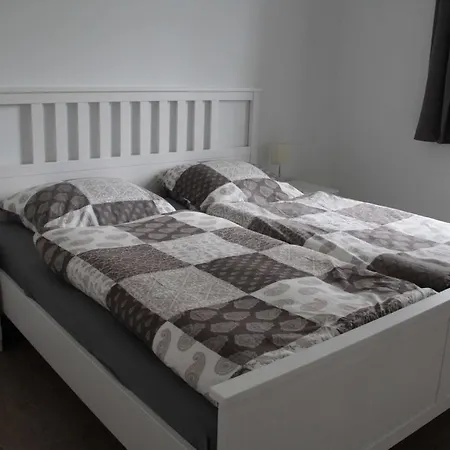 Отель Natura Ferienhauser Am Holter Hammrich 95153